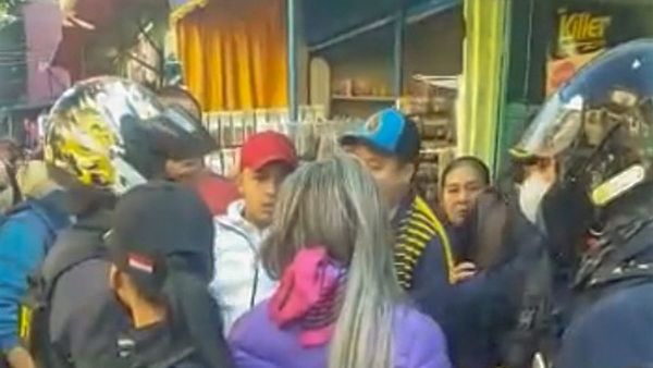 A golpes comerciantes evitan un reordenamiento en CDE