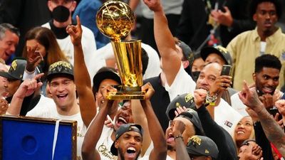 Bucks brillan en NBA