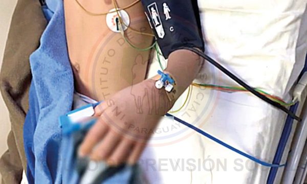 Compleja cirugía de la unión cráneo cervical ayuda a recuperar los movimientos de paciente pediátrico
