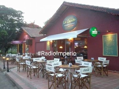 Asaltan un local gastronómico y despojan a funcionarios de sus pertenencias