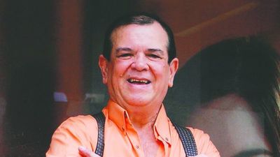 Carlitos Vera, internado por culpa del coronavirus