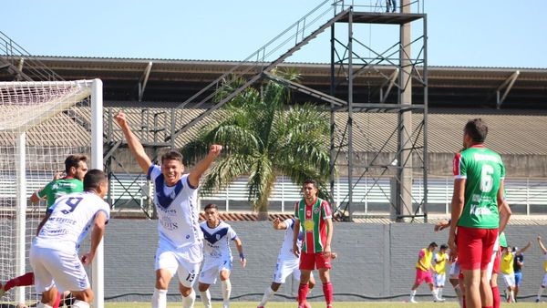 Sportivo Ameliano golea a Yegros y sigue con paso firme