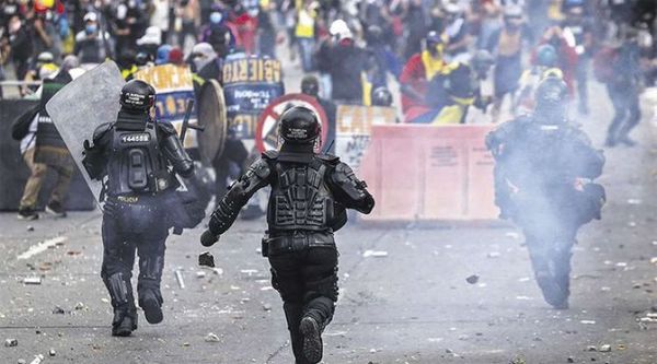 Colombia anuncia reforma de la Policía, tras represión