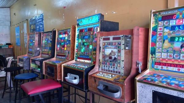 Senado prevé tratar esta tarde el proyecto de ley de tragamonedas - Nacionales - ABC Color