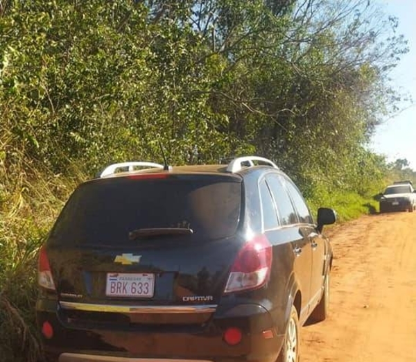 Diario HOY | Abandonan dos camionetas en una calle de Santaní