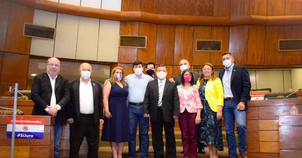 La Nación / Diputados de Honor Colorado atentos ante ropaje de inmunidad a extranjeros