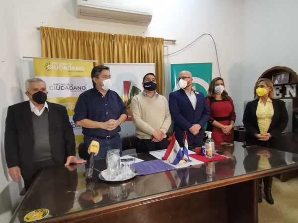 Afirman que "actos de patriotismo" hicieron posible la unidad de la oposición en Asunción - Megacadena — Últimas Noticias de Paraguay
