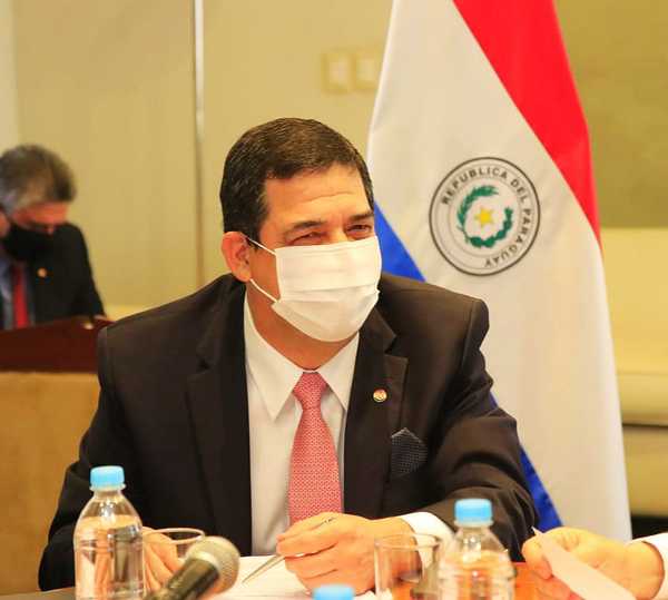 Paraguay debe plantear a Brasil un resarcimiento por la deuda ilegal de Itaipú, afirmó Vicepresidente