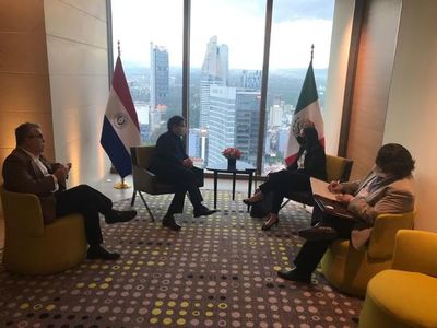 Paraguay negocia unas 500.000 dosis de AstraZeneca para este año y lotes para 2022 y 2023 - Nacionales - ABC Color