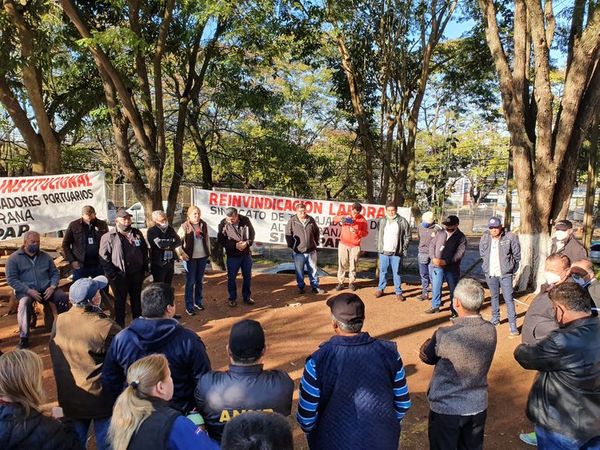 Trabajadores de Puertos que piden mejoras anuncian huelga - ABC en el Este - ABC Color