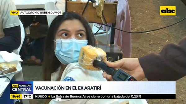 Vacunación en el ex Aratirí - ABC Noticias - ABC Color