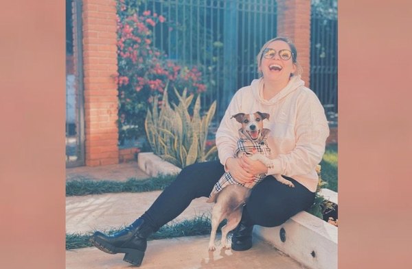 Crónica / DÍA DEL PERRO. Los “Firulais” de famosos sí que posaron