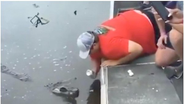 Crónica / Abrió su latita de birra en la boca de un jakare