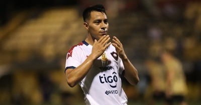 La Nación / Ofertas por Cardozo y volvió Arce