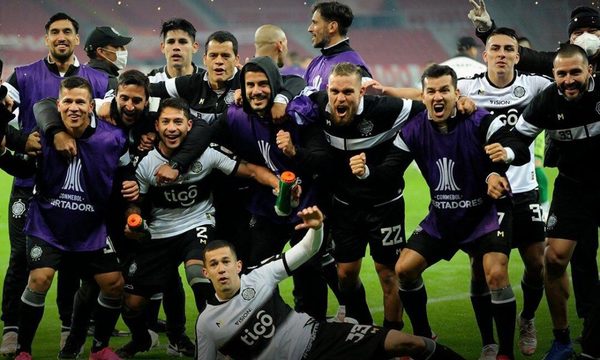 Gloriosa noche de Copa para que Olimpia acceda a los cuartos de final