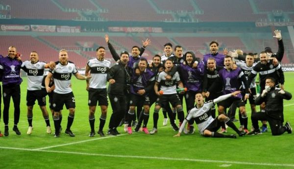 Olimpia exhibe su estirpe copera en el Beira Río