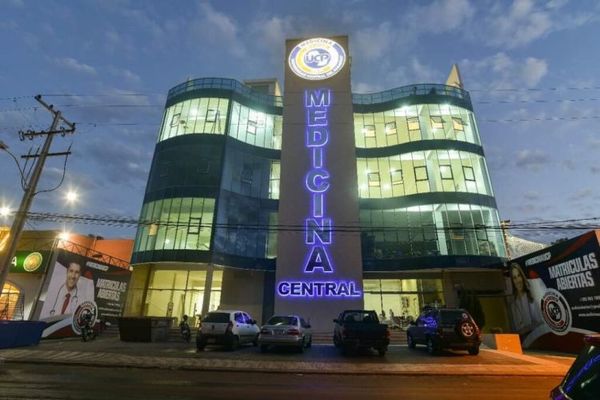 Abogado de universidad vinculada al PCC amenaza con “cerrar La Clave”