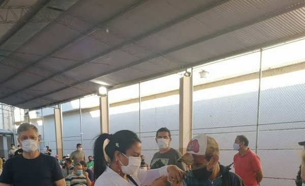 Diario HOY | Se inició vacunación general en varias Penitenciarias