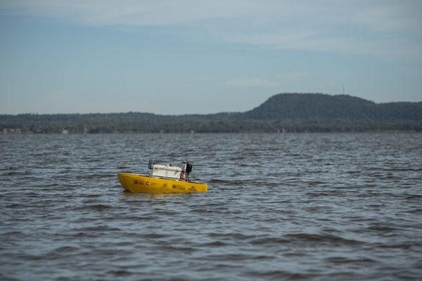 Drones acuáticos monitorean la contaminación del Lago Ypacaraí | El Independiente
