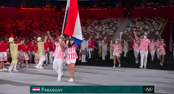 Pintoresco desfile de la delegación paraguaya en Tokio 2020