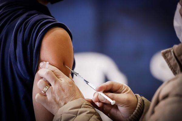 Covid-19: Paraguay vacunó a más de 1.100.000 personas en tres semanas - Nacionales - ABC Color