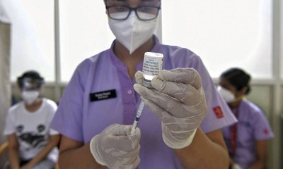 Insisten en vacunación contra el Covid-19 en población de riesgo