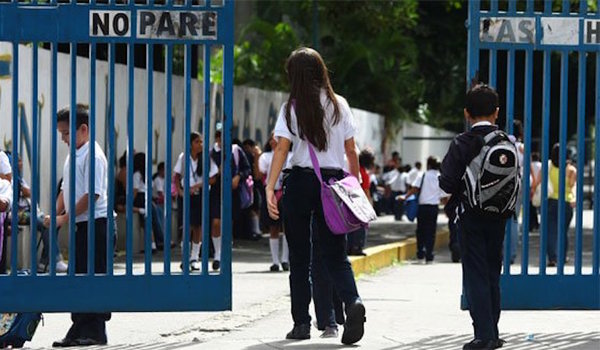 Colegios privados piden extender el horario de las clases presenciales | Ñanduti
