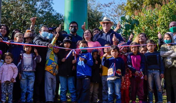 Gobernador habilita sistema de agua potable en Caaguazú - Noticiero Paraguay