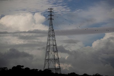 La industria y el BCIE estudian las barreras del mercado eléctrico en Centroamérica - MarketData