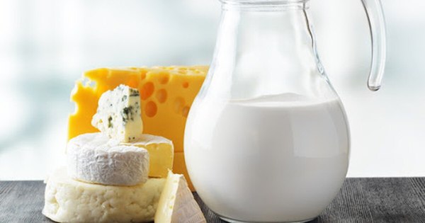 La Nación / Anuncian suba del precio de la leche desde agosto y podría ser entre G. 150 y G. 200 por litro