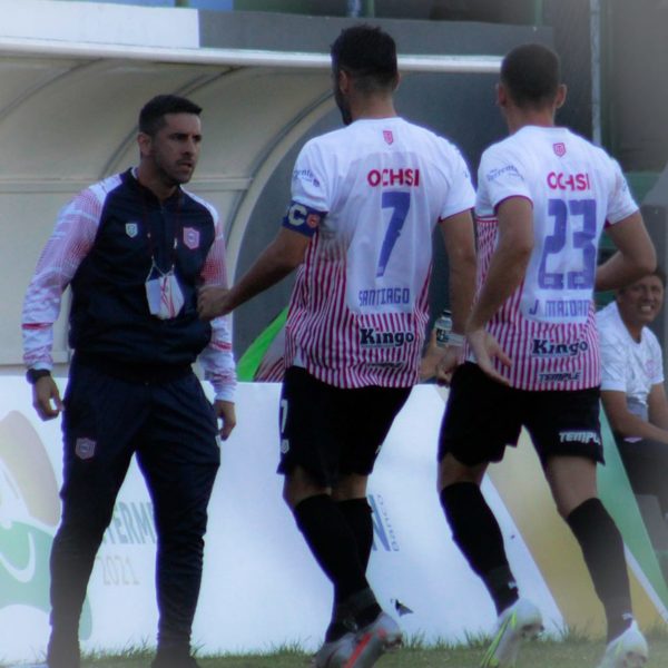 ASI SI!! contra todo y contra todos el rayadito sufrió, pero resistió » San Lorenzo PY