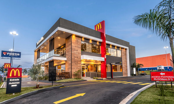 Fortis concreta alianza estratégica con McDonald’s