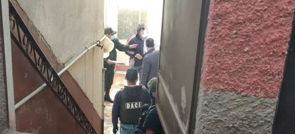 Detienen al exjefe del Estado Mayor de Bolivia