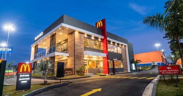 La Nación / McDonald’s avanza en su plan de expansión con la inauguración de su nuevo restaurant