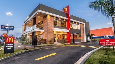 Mc Donald's inaugura nuevo restaurante