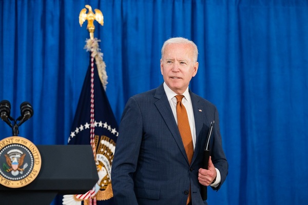 Popularidad de Biden cae a su nivel más bajo desde que es presidente