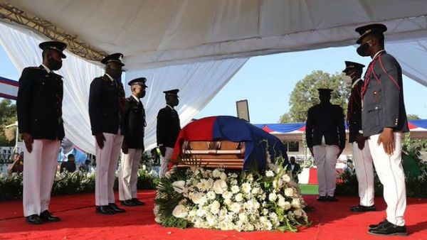 Haití despidió al presidente asesinado con denuncias de traición y un clima de violencia