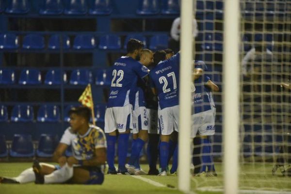 Sol de América se lava la cara y logra su primer triunfo