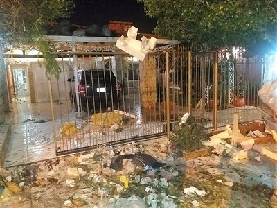 Asesores jurídicos de la comuna de CDE ESCRACHADOS por ocupantes de asentamientos de la Finca 66