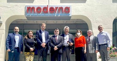 La Nación / Firman contrato con Moderna por 2.000.000 de dosis