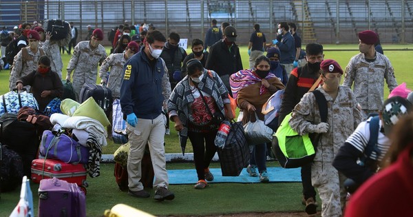 La Nación / Chile alivia desde el lunes las restricciones en fronteras del país