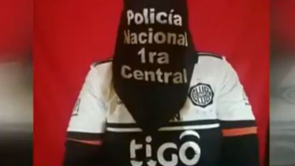 Escupió a policía porque quería seguir chupando