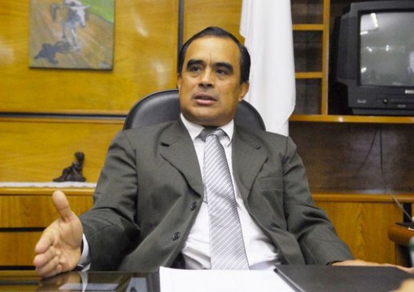 Roberto Cárdenas condenado a solo dos años de cárcel por perjuicio de G. 8.000 millones