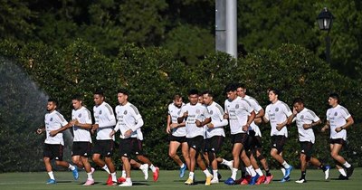 La Nación / México de Martino sale como favorito