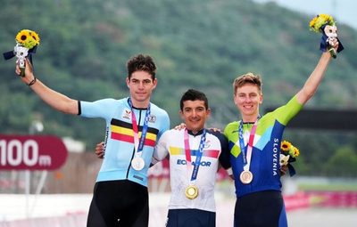 Richard Carapaz obtuvo oro para Ecuador en Ciclismo de ruta | OnLivePy
