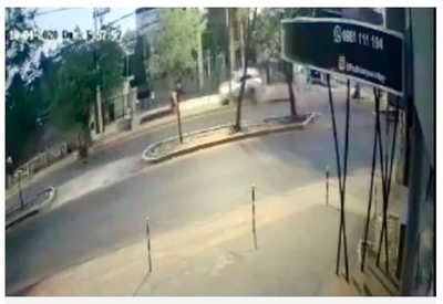 De doloso a culposo: juez anula prueba toxicológica de conductora que atropelló a joven madre - Nacionales - ABC Color