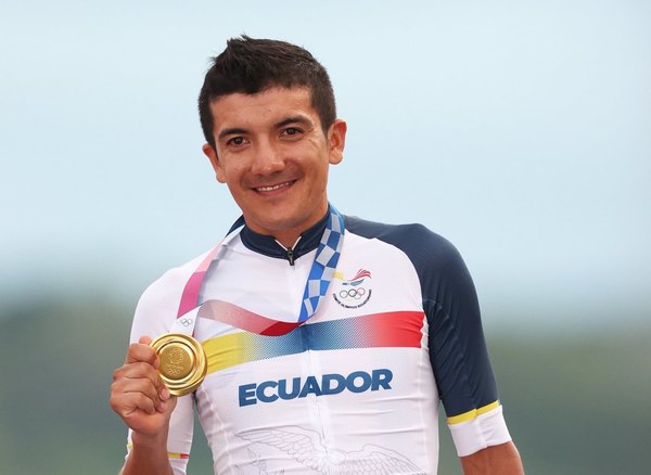 Carapaz hace historia en ciclismo olímpico y Asia empieza fuerte en Tokio-2020