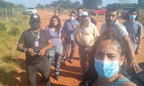 Migraciones expulsó a activistas argentinos que buscaban a hija de líderes de EPP - OviedoPress