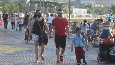 Ciudadanos aprovecharon el buen tiempo para salir a pasear