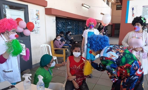 Diario HOY | Día A: Clínicas cerró con casi 600 adolescentes inmunizados contra el COVID